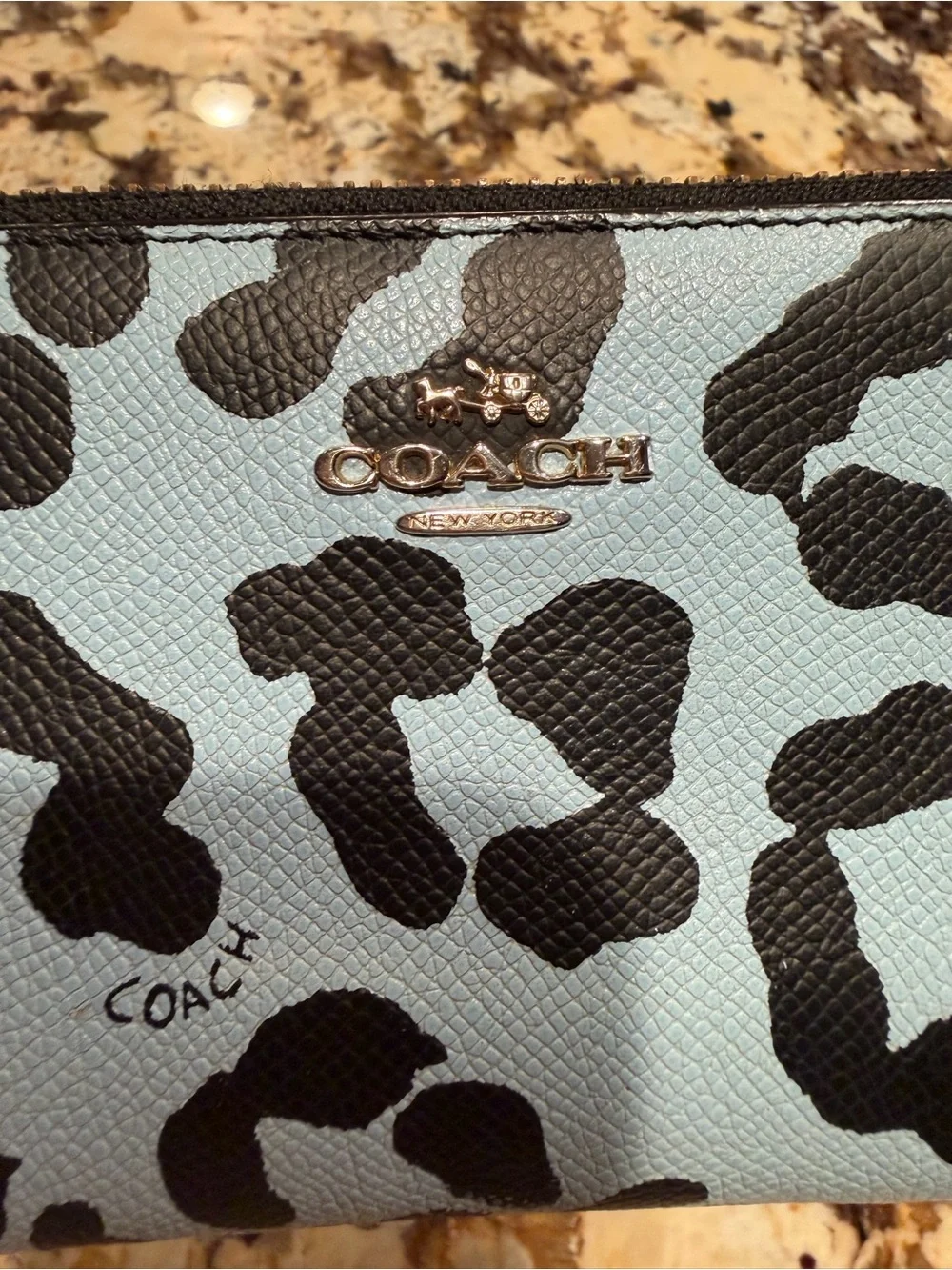 Coach NWOT Light Blue Leopard Print Double Zip Wristlet Wallet Hang Tag